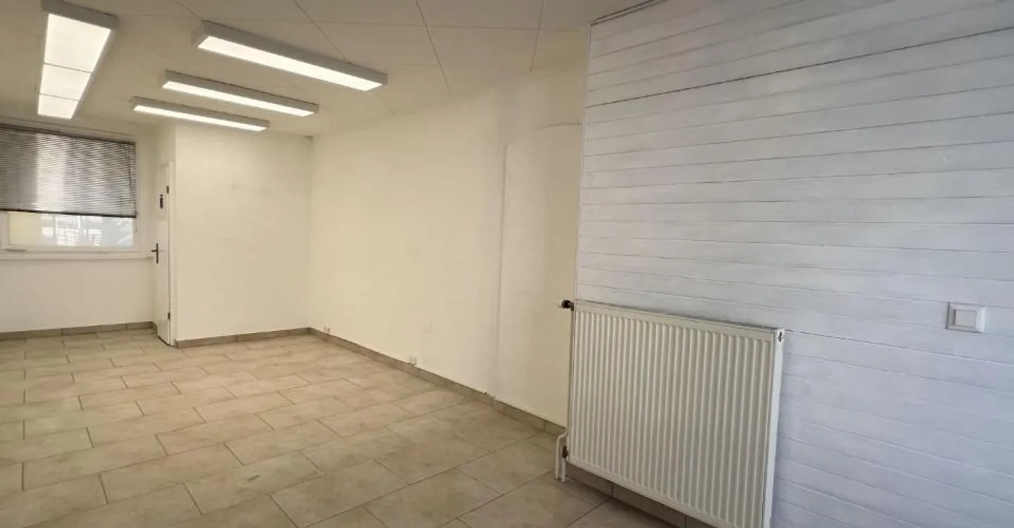 Local commercial à Yverdon-les-Bains - Foto 1 di 6