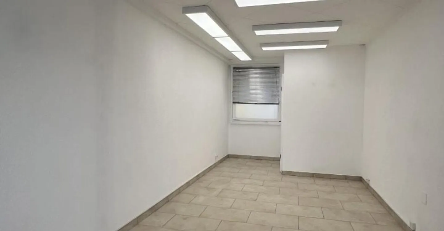 Local commercial à Yverdon-les-Bains - Foto 4 di 6