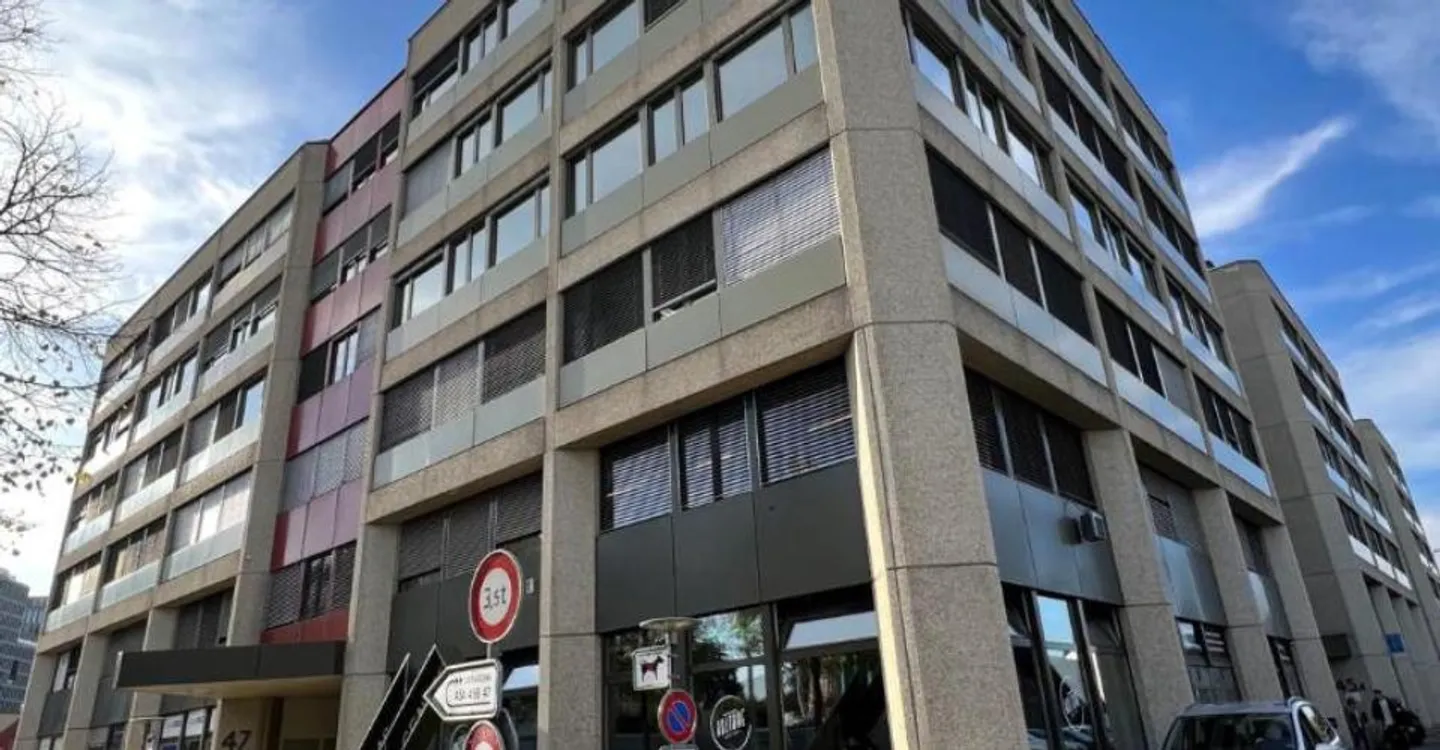 GROSSER KELLERLAGER ZU VERMIETEN IM VIERTEL L'ETOILE - Foto 4 von 9