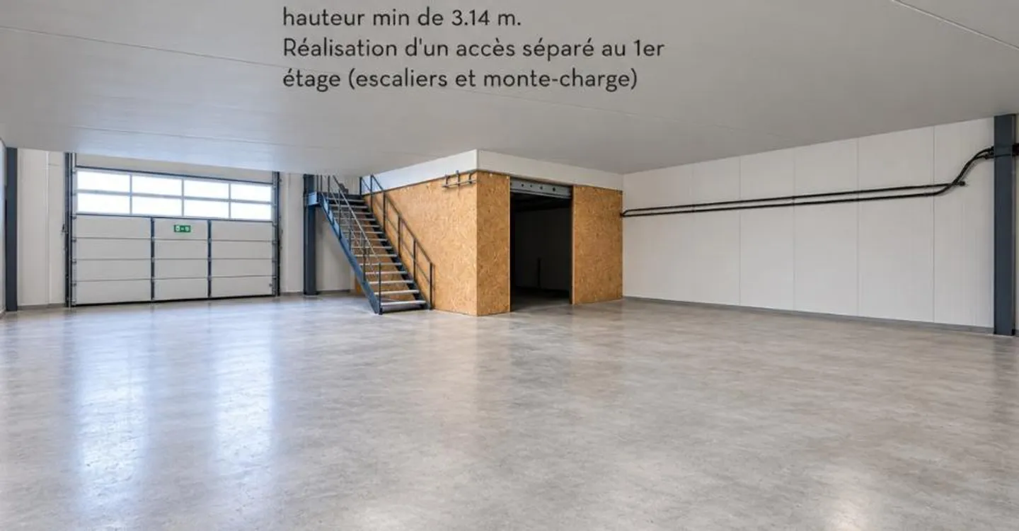 Sion, for rent a 297.60 m2 space on the ground floor in a fully renovated industrial building. - Photo 4 of 6