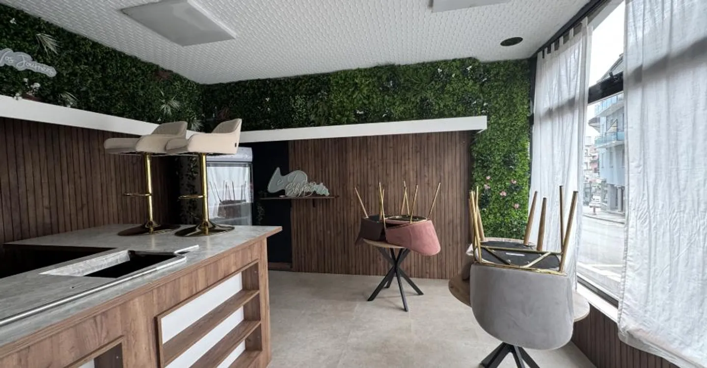 Commercial space of 160 m2 with window for rent - Lausanne available immediately - Photo 3 of 5