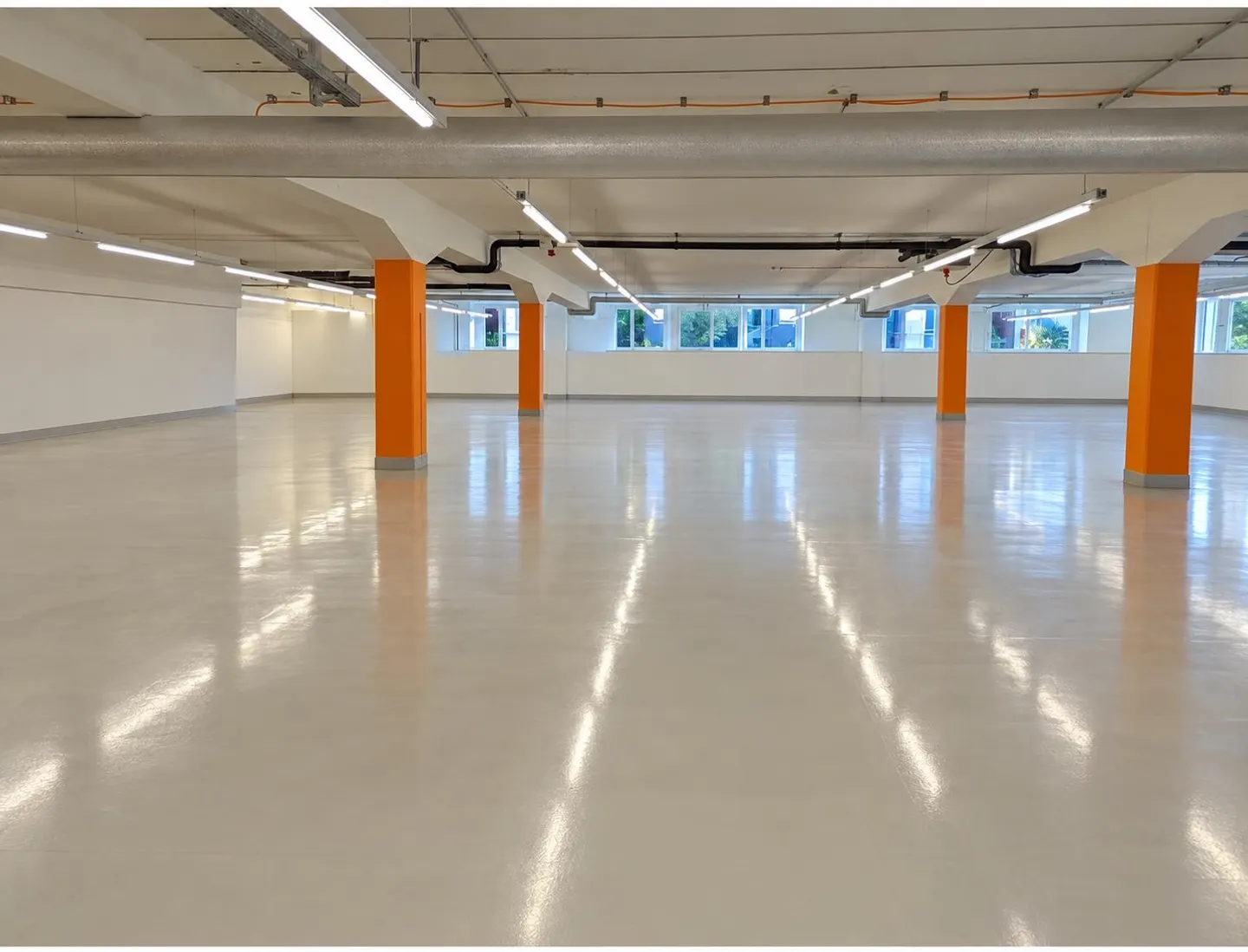 Spazio commerciale o di vendita di alta qualità ad Aathal! - Foto 3 di 13