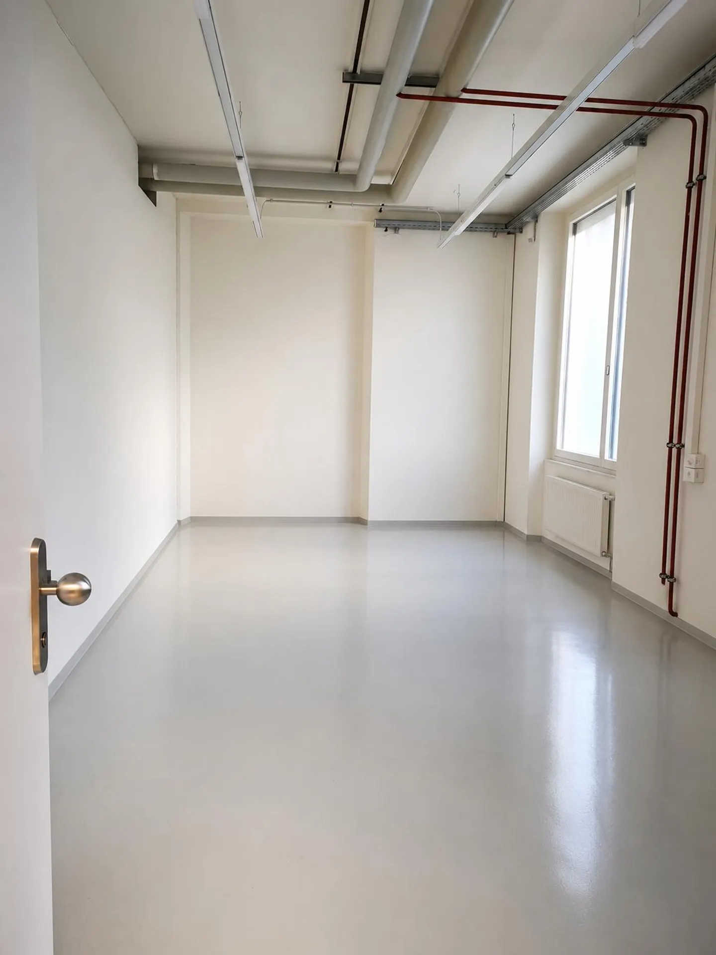 Spazio commerciale o di vendita di alta qualità ad Aathal! - Foto 11 di 13