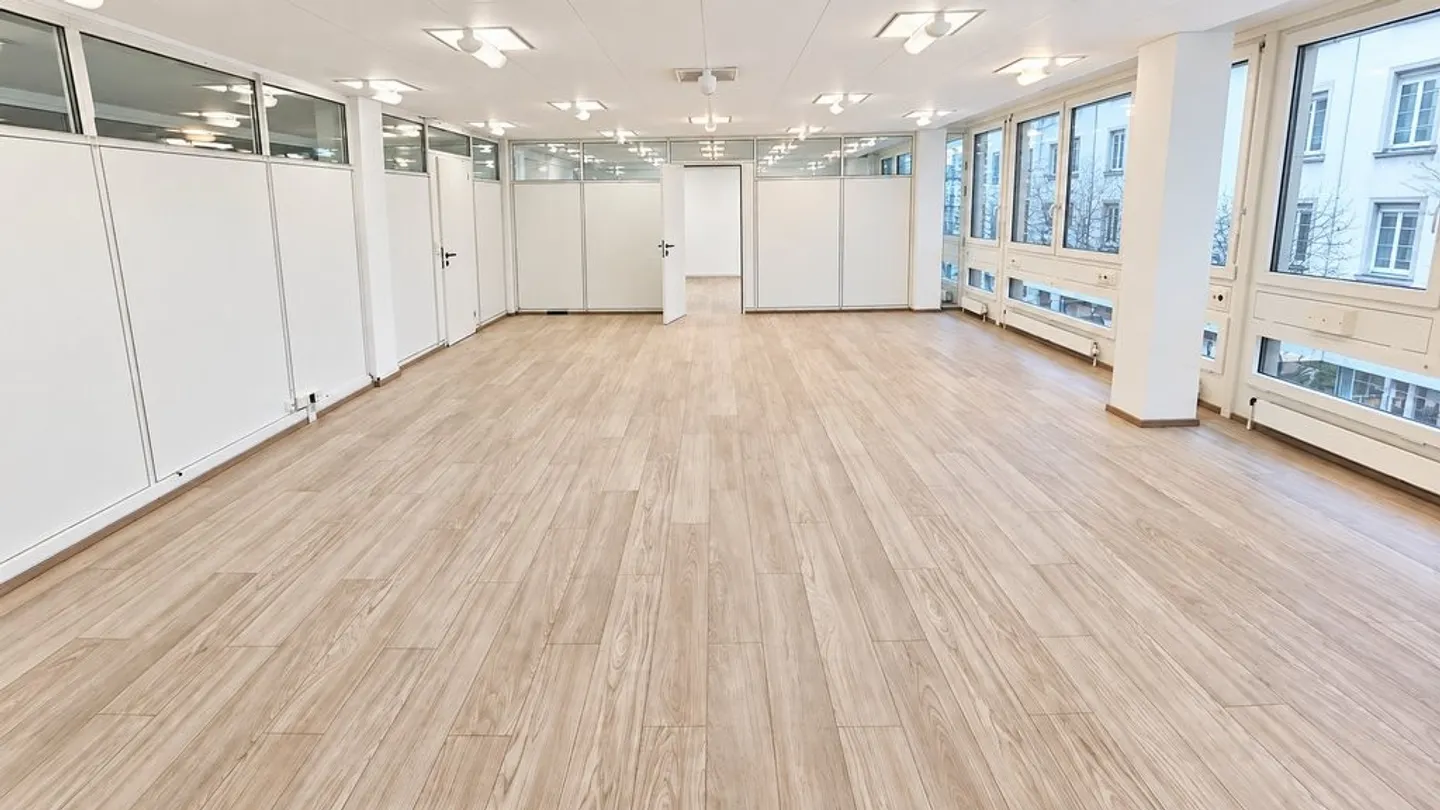 Votre nouveau bureau dans un emplacement de choix à Bienne - Photo 5 sur 8