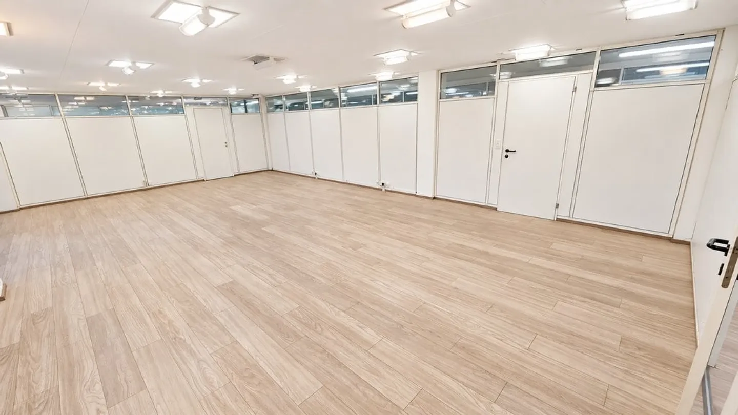 Votre nouveau bureau dans un emplacement de choix à Bienne - Photo 7 sur 8
