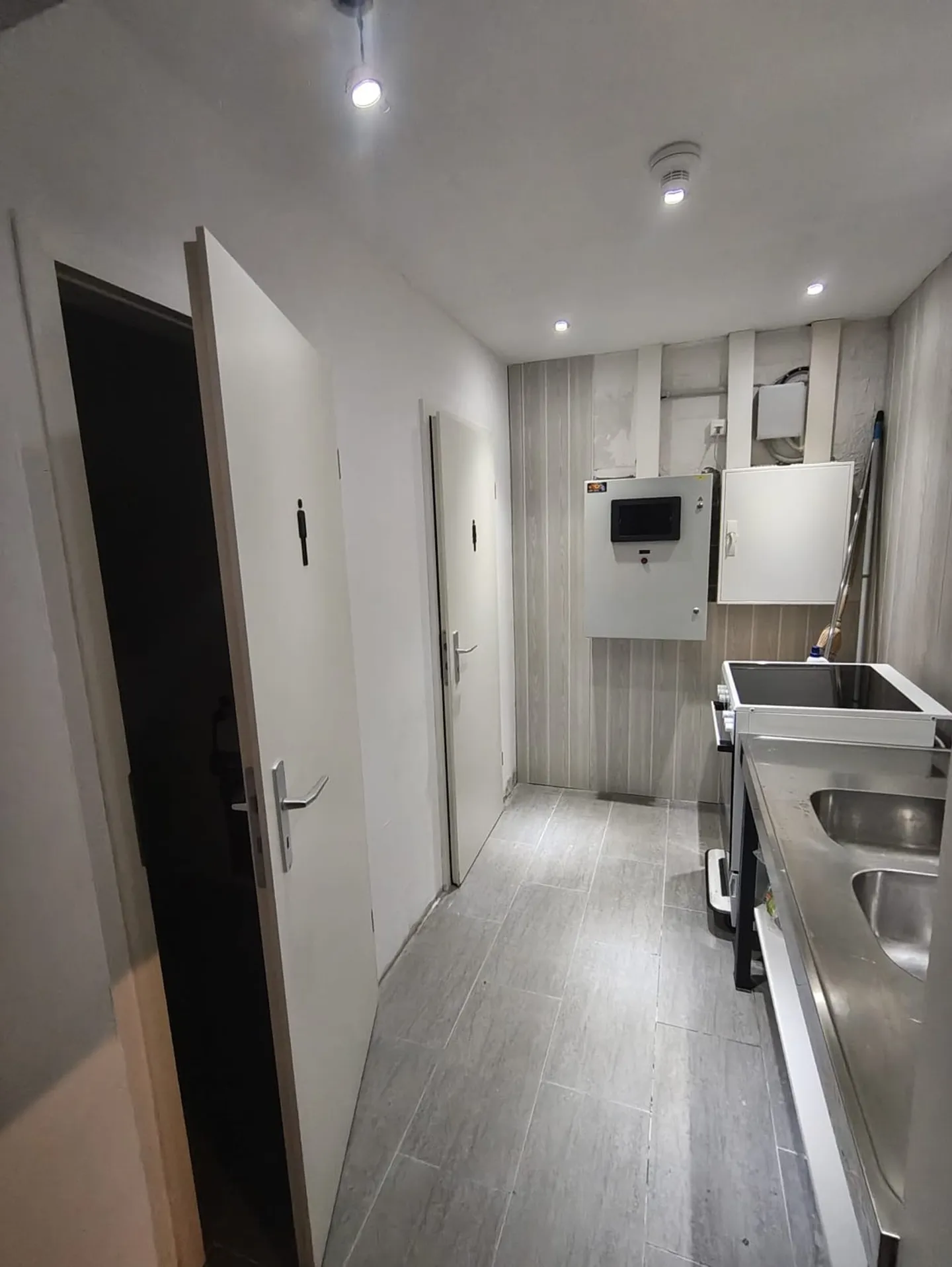 BÜROS ZU VERMIETEN VON CA. 187 M2 IN ETOY - Foto 7 von 10