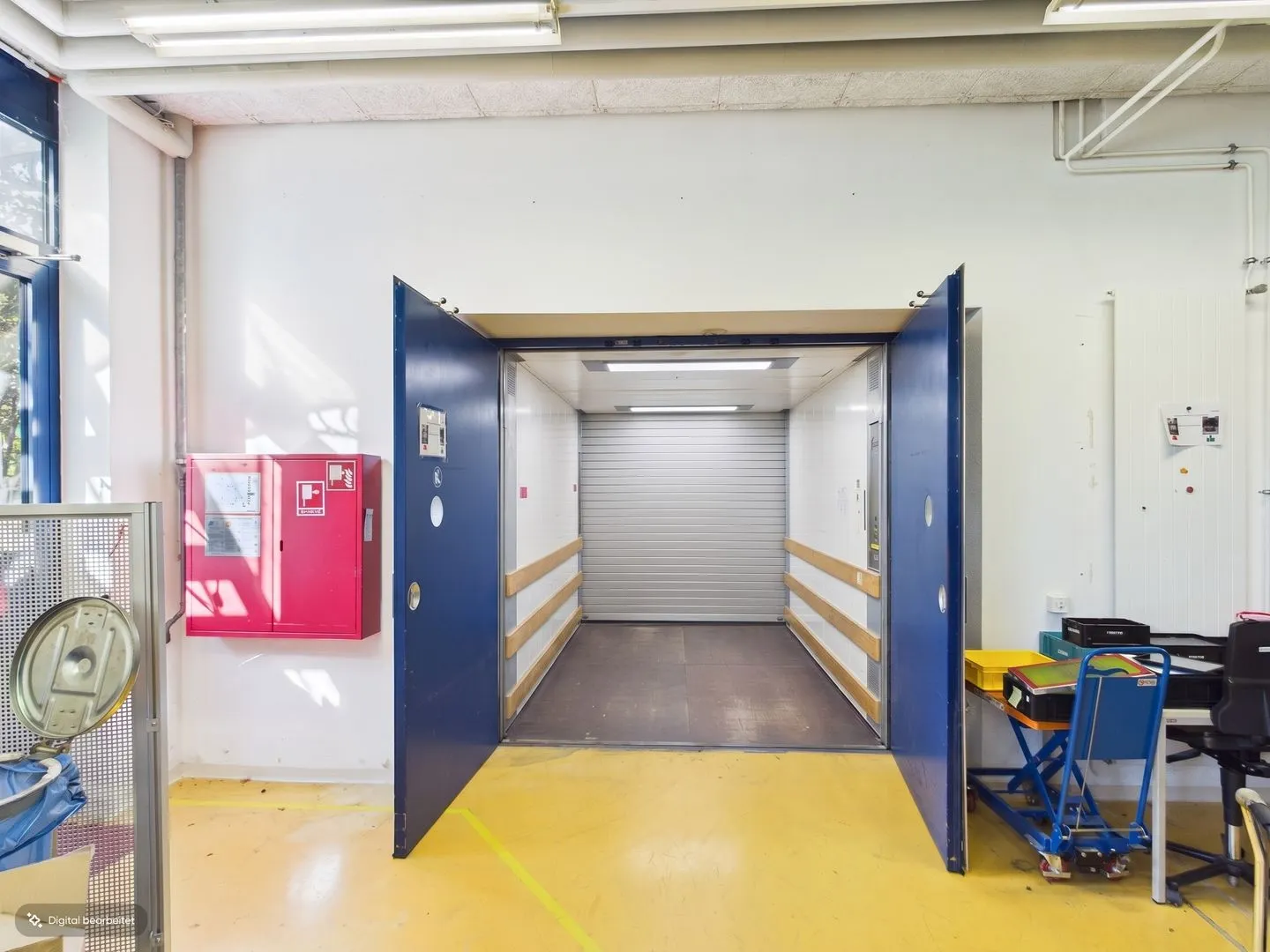 Produzione, sala bianca, logistica, ufficio. Tutto è lì e in autostrada in 2 minuti. - Foto 8 di 13