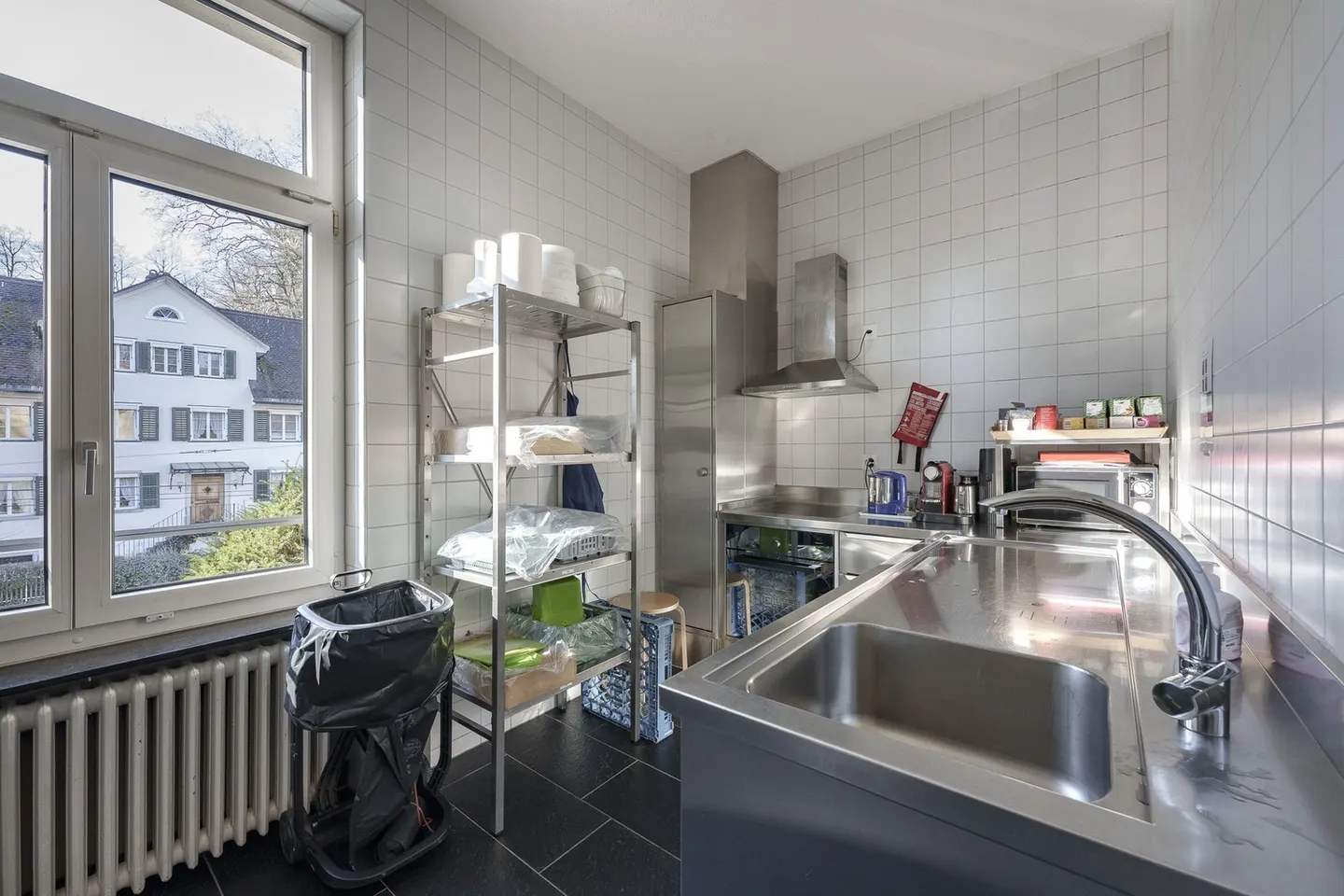 Prestigeträchtige Gewerbevilla - Foto 7 von 13