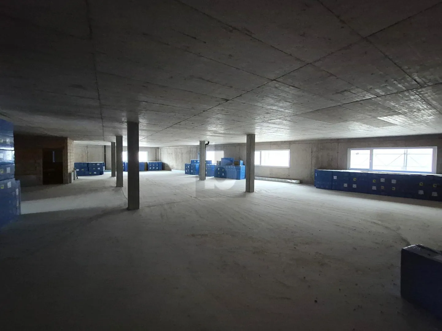 NOUVEAU BÂTIMENT, USAGE POLYVALENT - Photo 4 sur 6