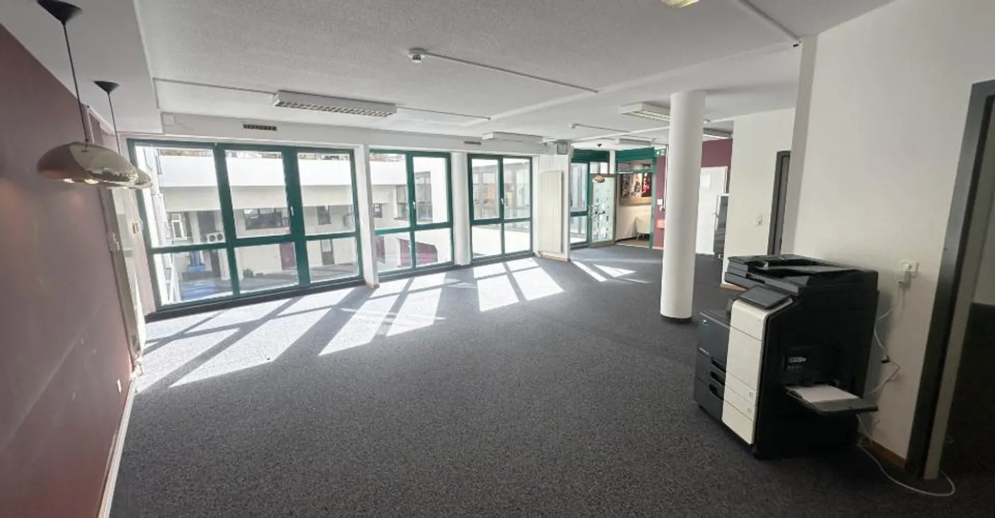 Office - Photo 4 of 13