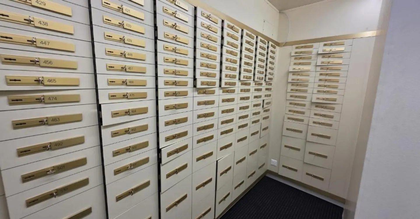 For rent Strong room with 500 safes District of Porrentruy - Photo 3 of 6