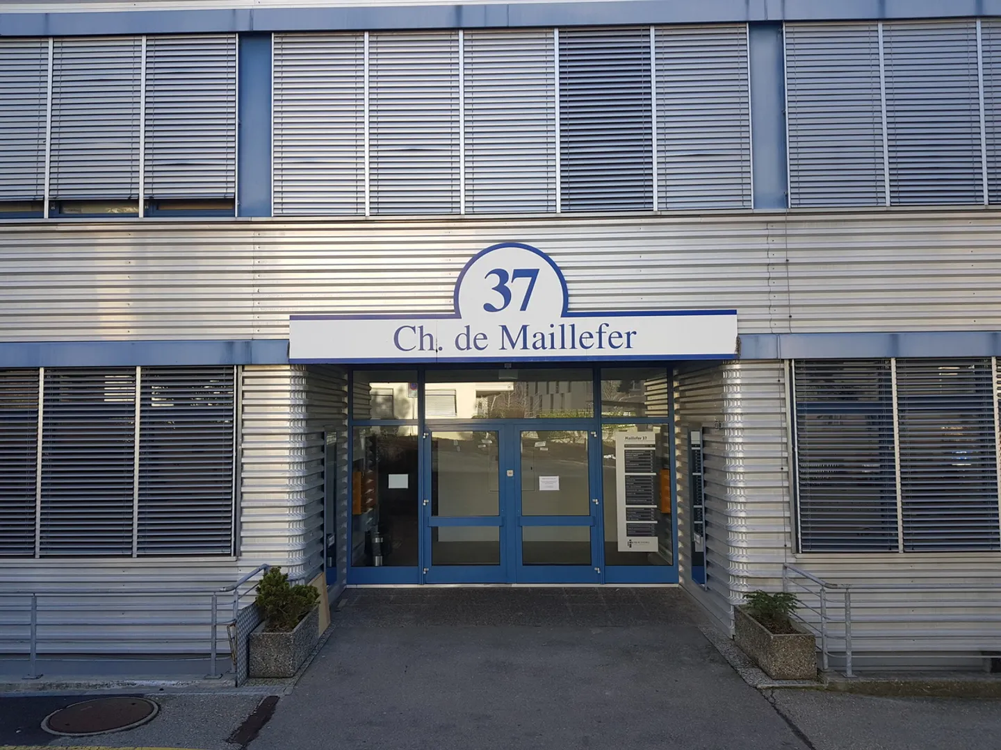 Bureau de 53 m2 au 1er étage  - Foto 4 di 4