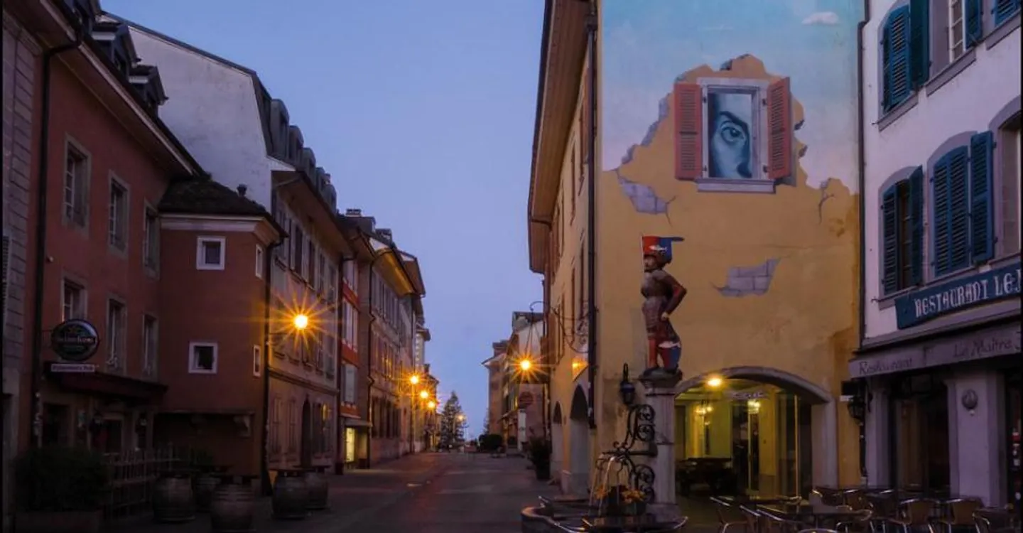Commercial Arcade on Rue de Rive in Nyon - Photo 1 of 2