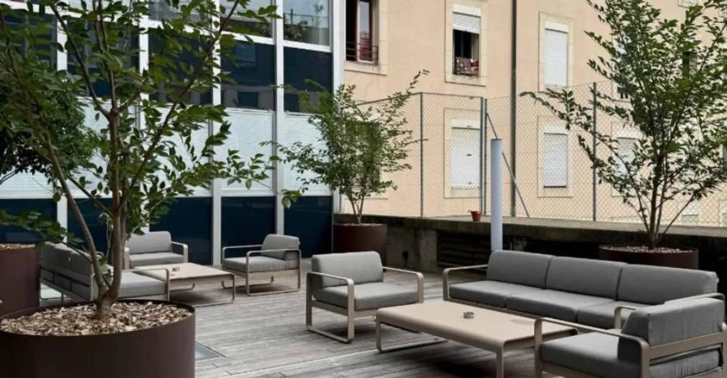 Offices - ideally located - Photo 9 of 11