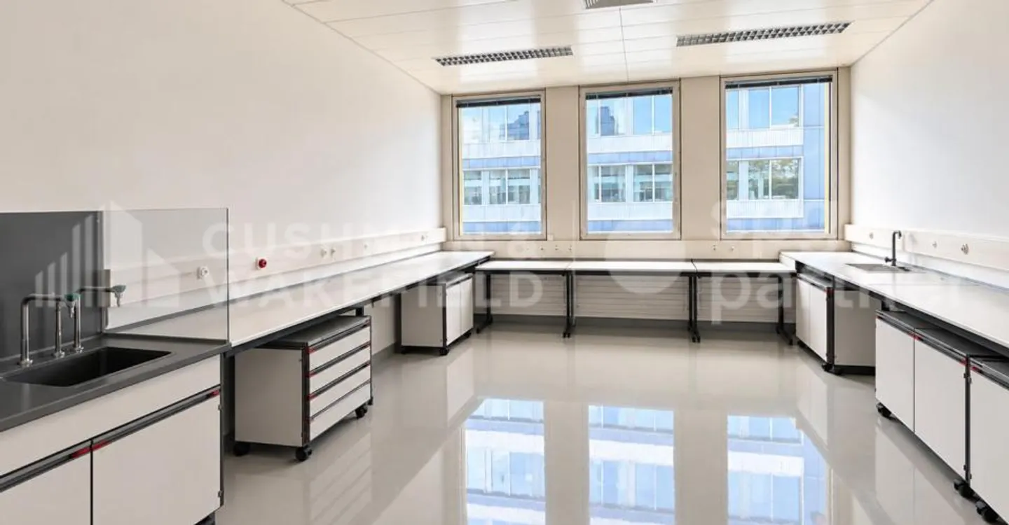 Bureaux Biotech Équipés - Photo 1 sur 13