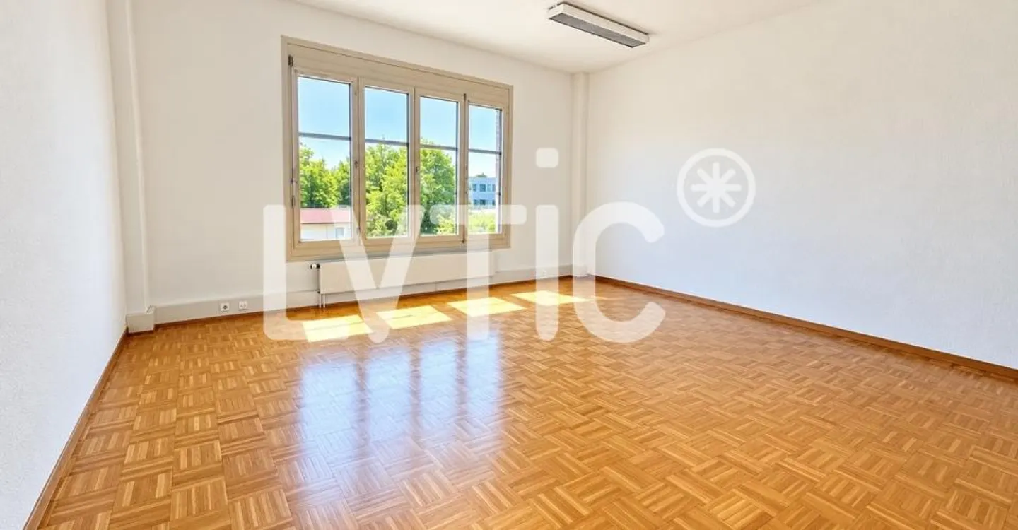 Offices of 180 m2 for rent in Mont-sur-Lausanne - Photo 6 of 12