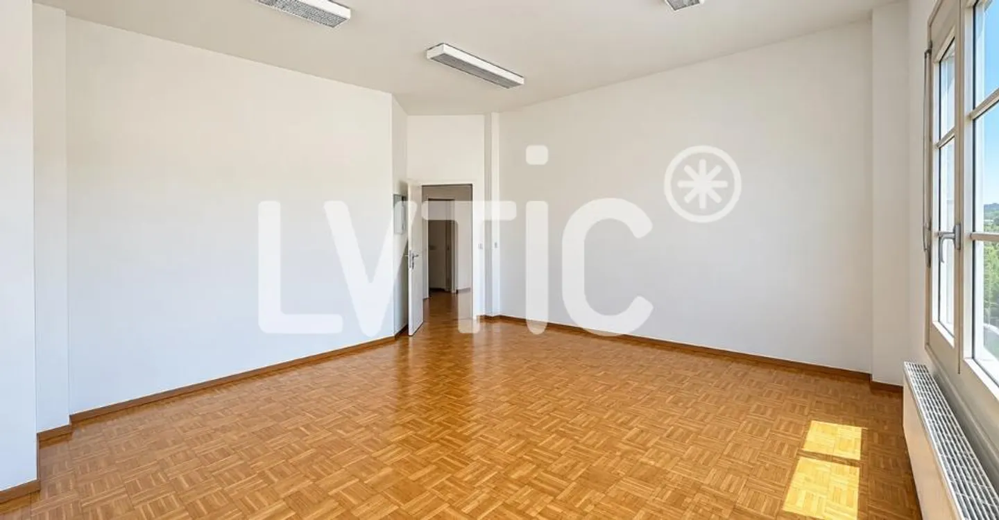 Offices of 180 m2 for rent in Mont-sur-Lausanne - Photo 5 of 12