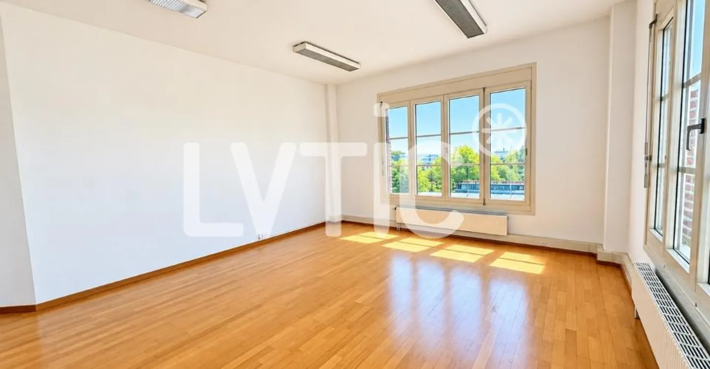 Offices of 180 m2 for rent in Mont-sur-Lausanne - Photo 7 of 12