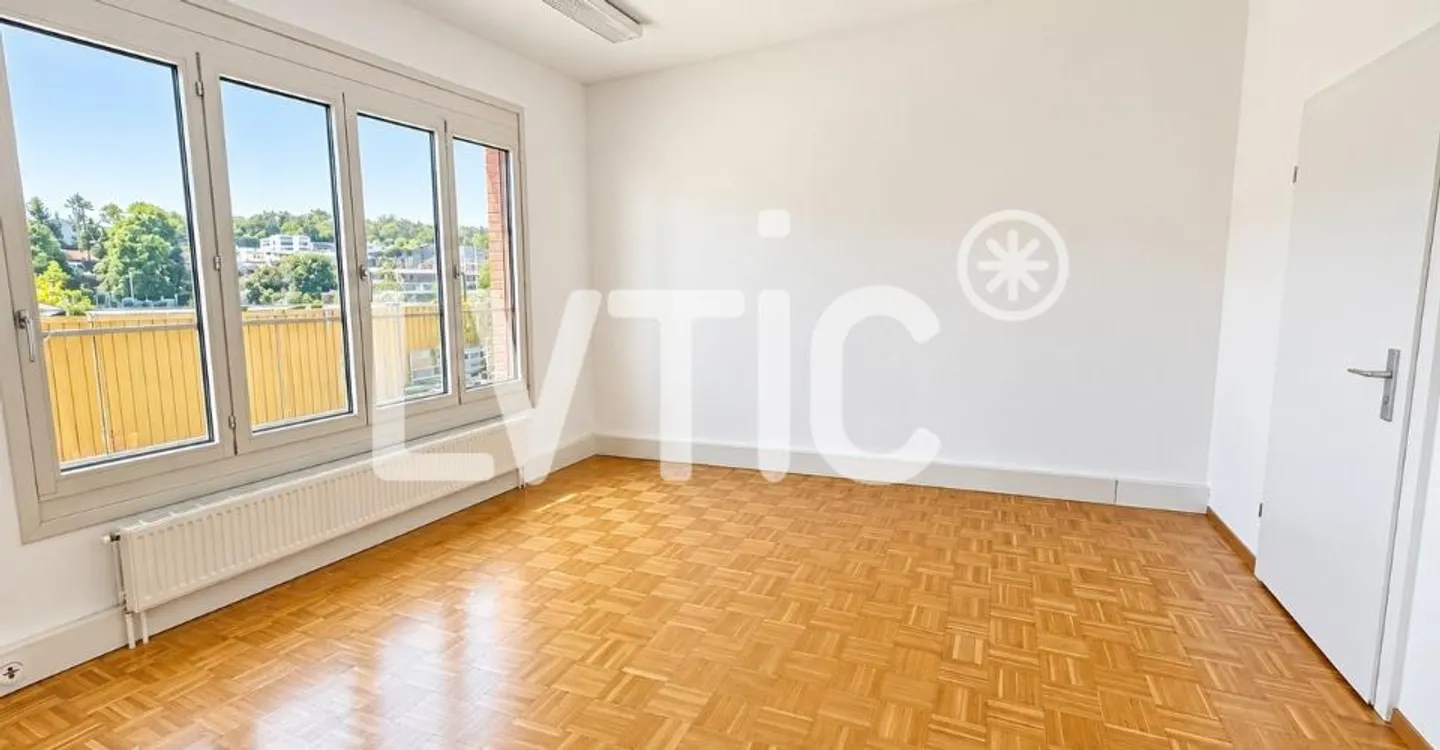 Offices of 180 m2 for rent in Mont-sur-Lausanne - Photo 9 of 12