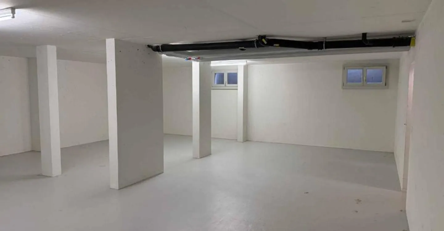 Deposit of approximately 78m2 in Vésenaz - Photo 2 of 7