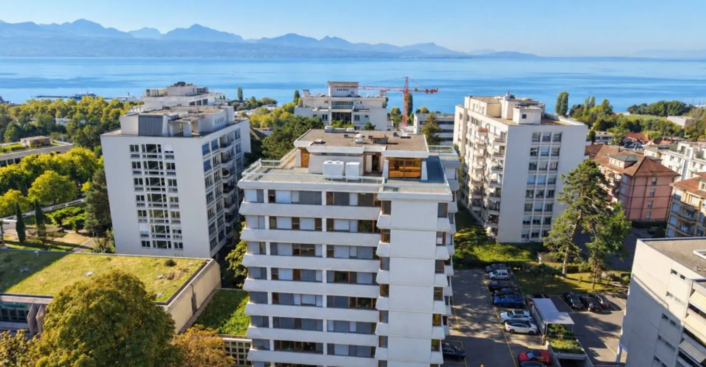 Cour 61 - 600 m² - An address - Photo 1 of 3