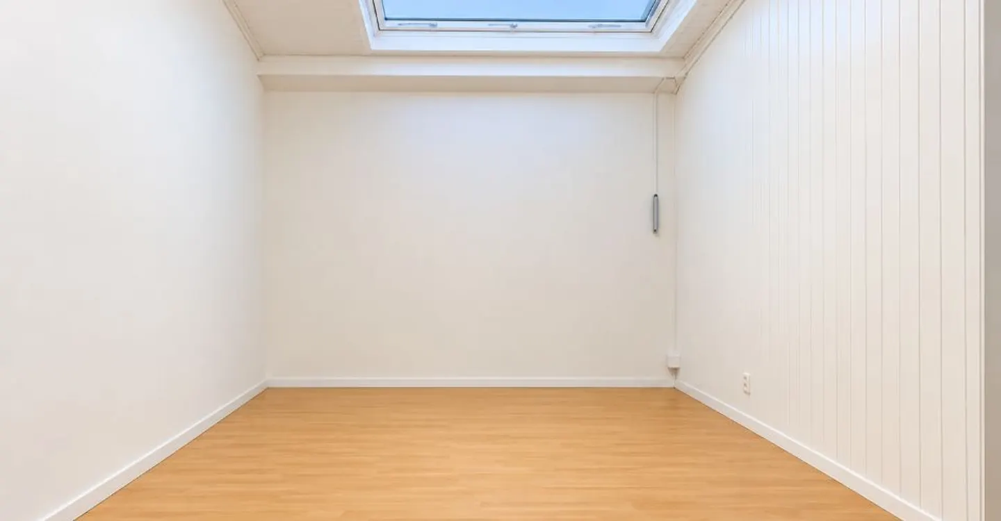 Geräumiger Gewerberaum zur Miete in Monthey - Foto 2 von 8