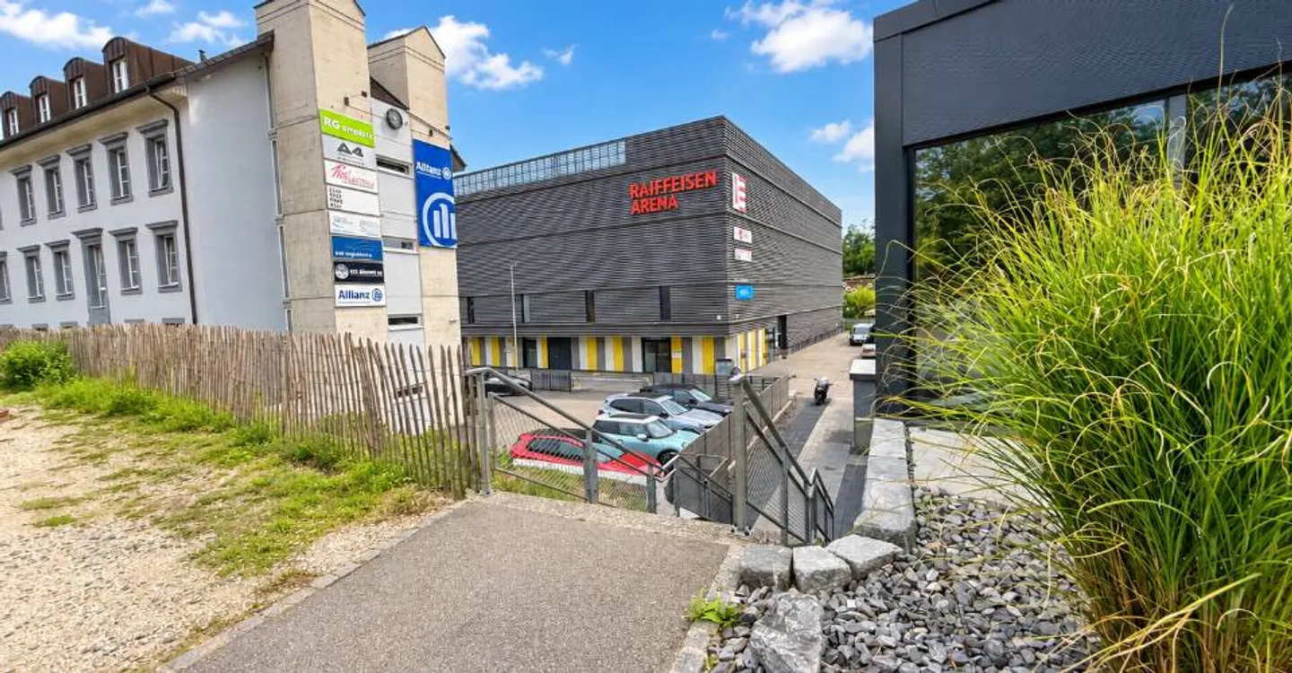 Commercial premises of 221.5 m² for rent - strategic location in Porrentruy - Photo 13 of 13