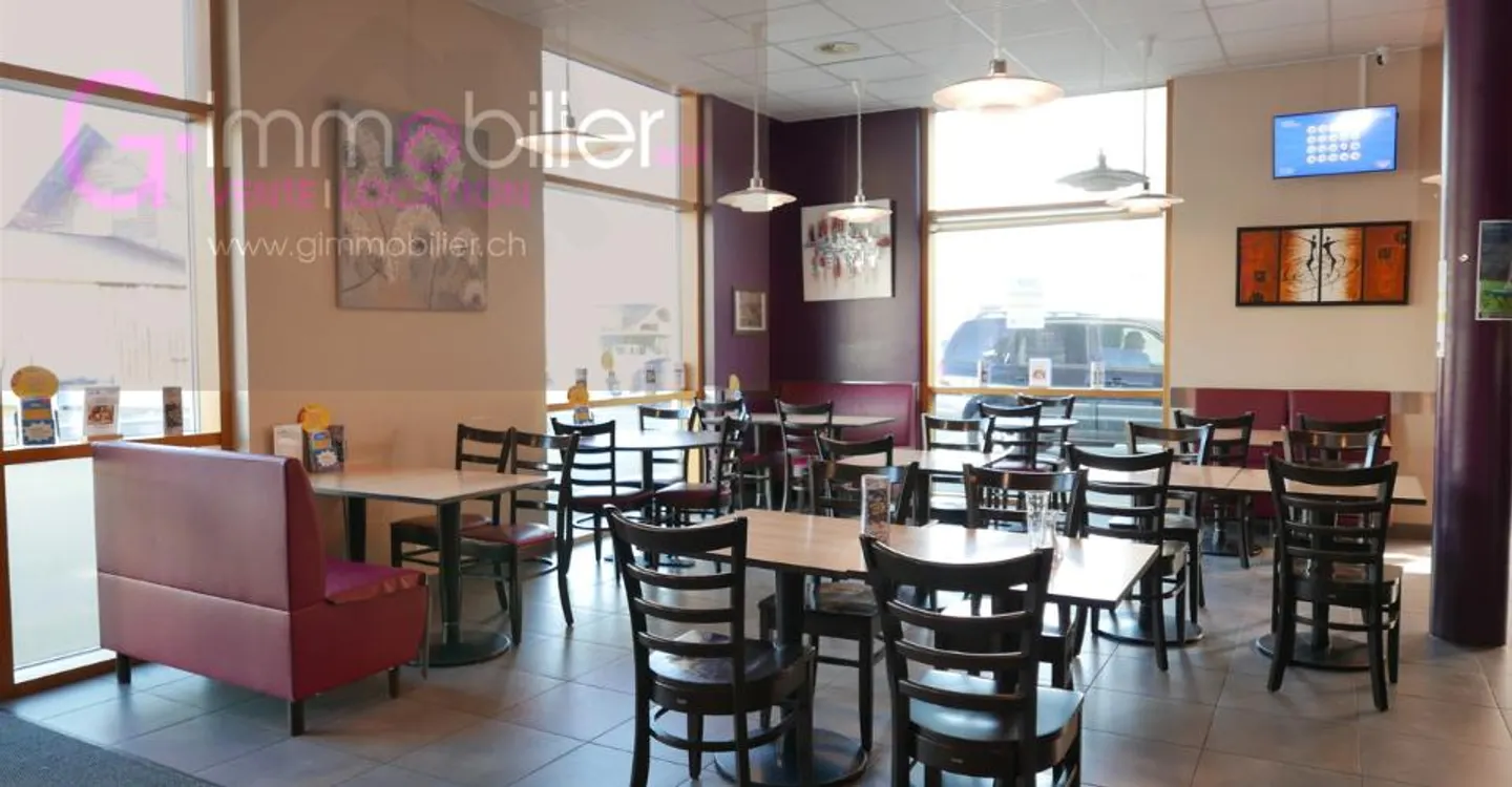 Charmant local commercial pour café tea-room à louer à Collombey - Foto 5 von 12