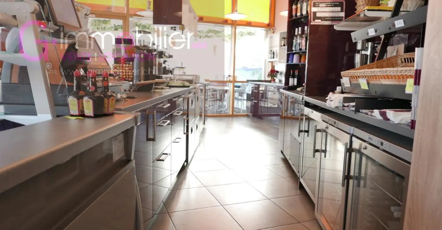 Charmant local commercial pour café tea-room à louer à Collombey - Foto 11 von 12