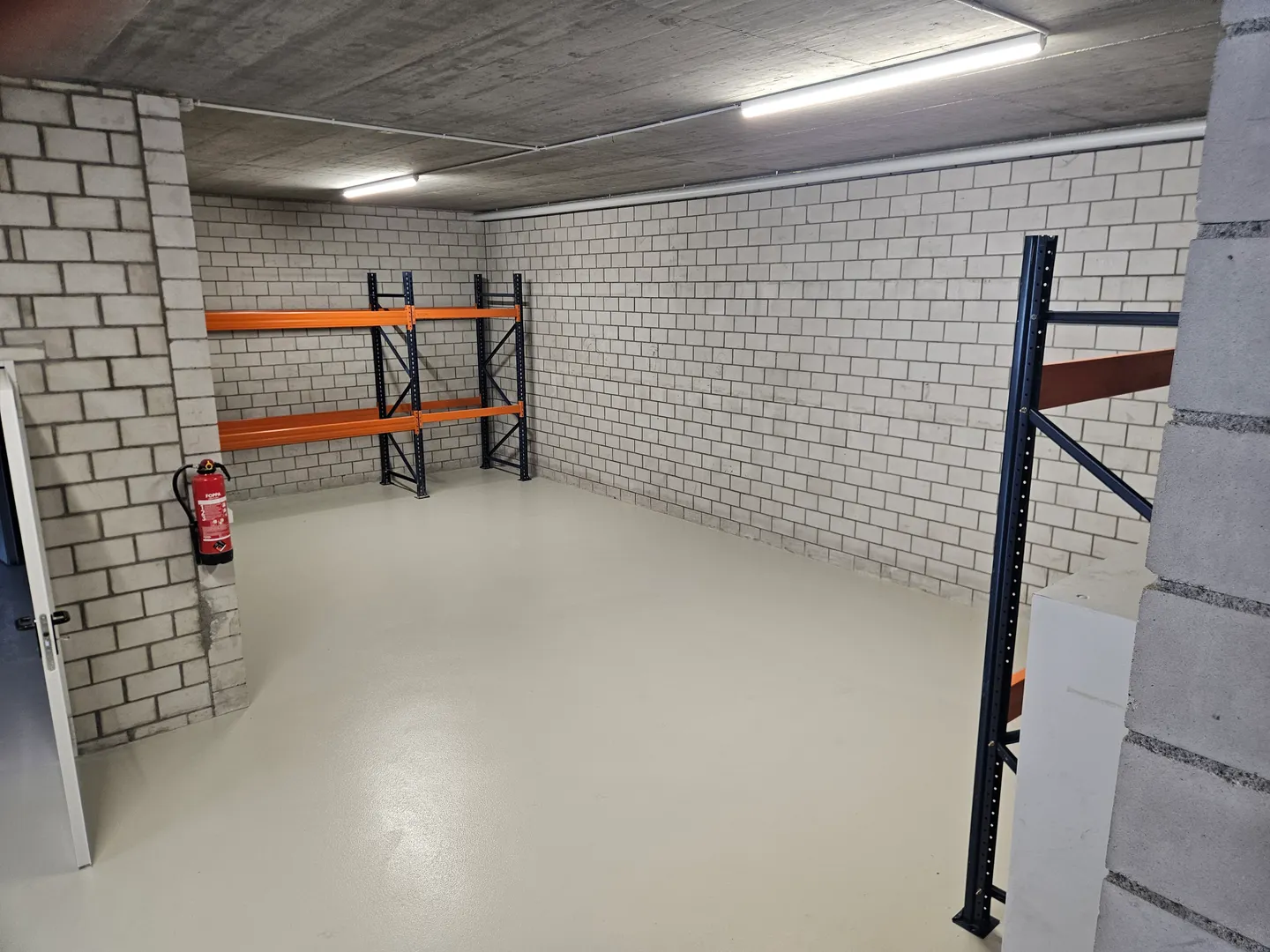 Vielseitiger Büro- und Lagerraum - Foto 11 von 13