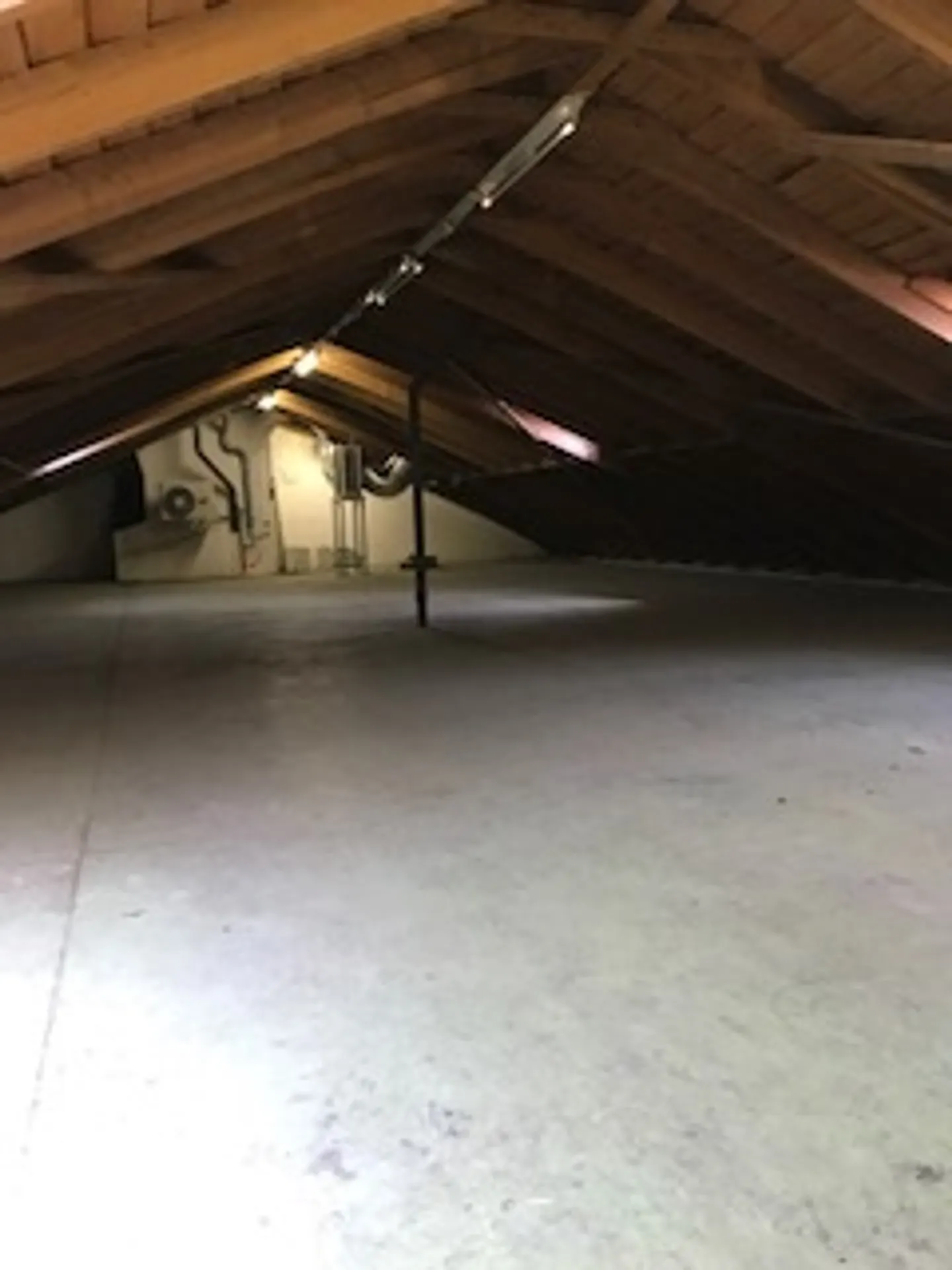 Storage rooms for rent on the 5th floor - Photo 1 of 1