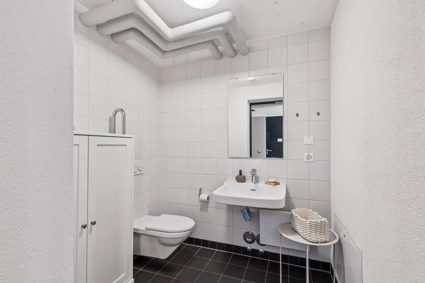 Small but fine - Ideal as office space, studio or practice! - Photo 8 of 8