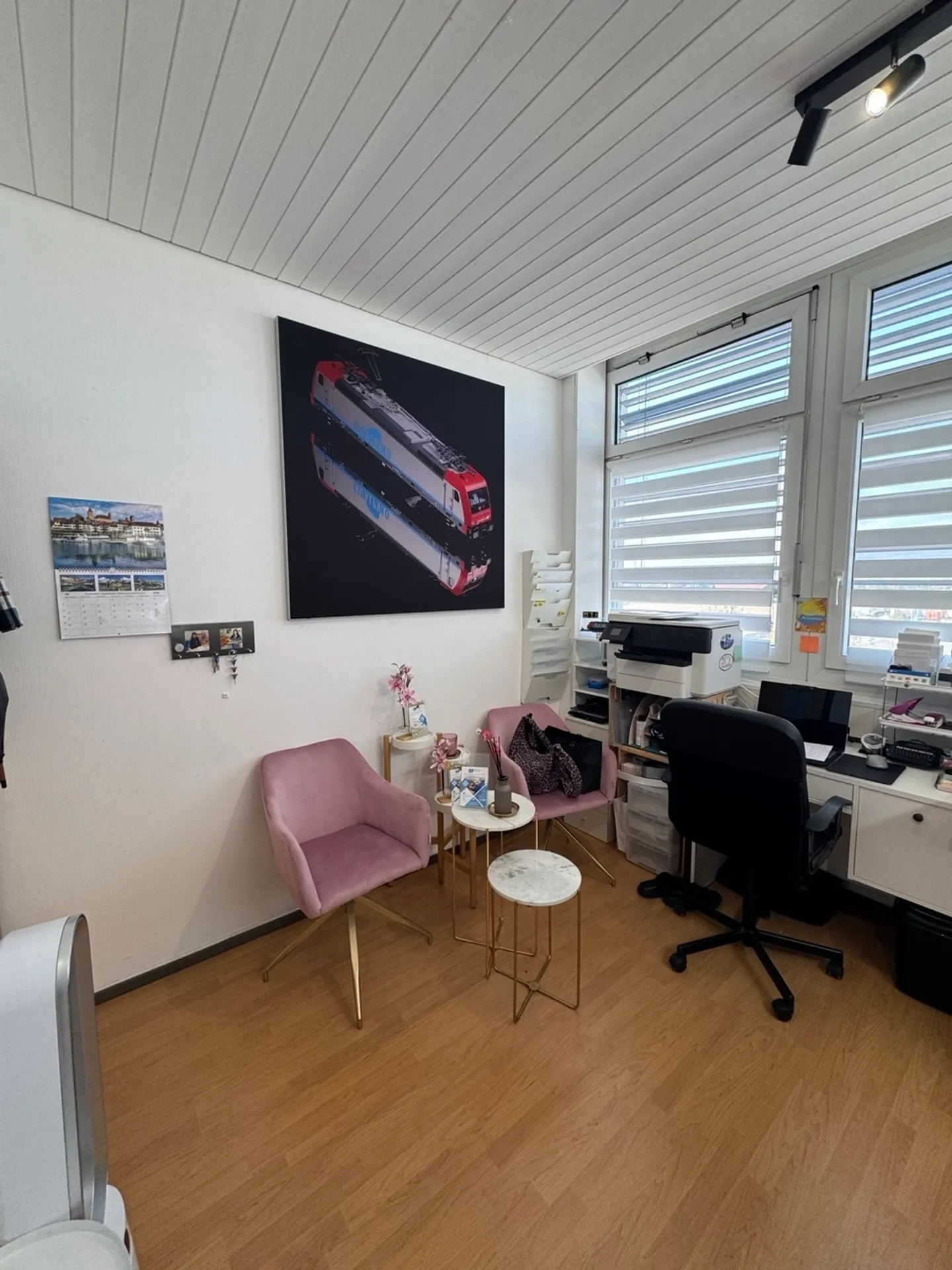 Charmanter Büroraum in Regensdorf - Foto 1 von 8