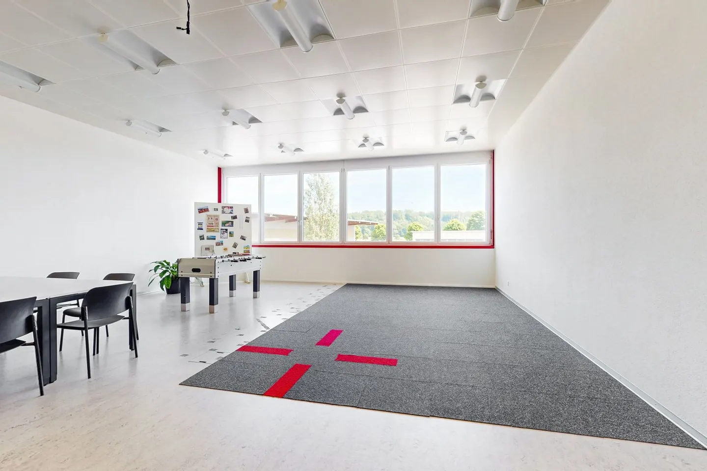 Espaces flexibles avec diverses possibilités d'utilisation dans un emplacement pratique - Photo 8 sur 12