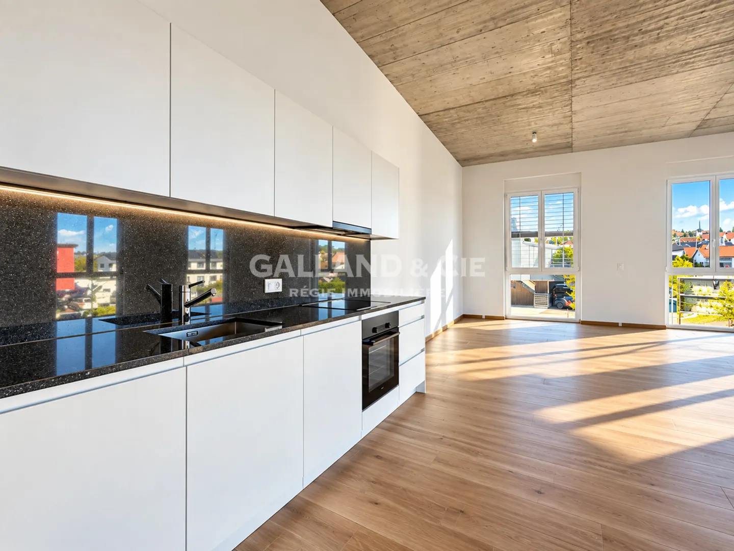 YOUR FUTURE COMMERCIAL SPACE IN SAINT-AUBIN – 56, 98 OR 105 M2 - Photo 2 of 7