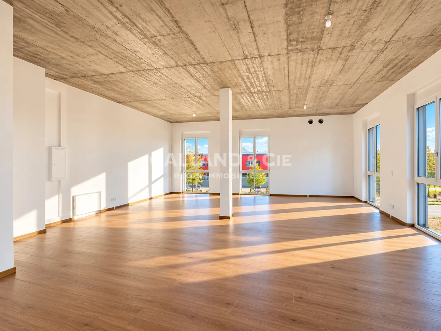 YOUR FUTURE COMMERCIAL SPACE IN SAINT-AUBIN – 56, 98 OR 105 M2 - Photo 4 of 7