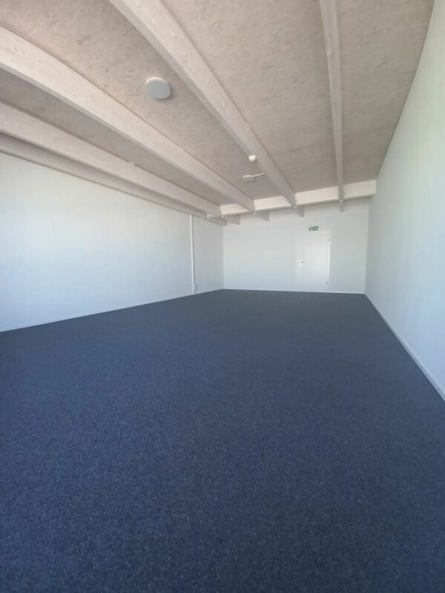 Gewerbefläche für tolle Projekte zu vermieten - Photo 1 of 3