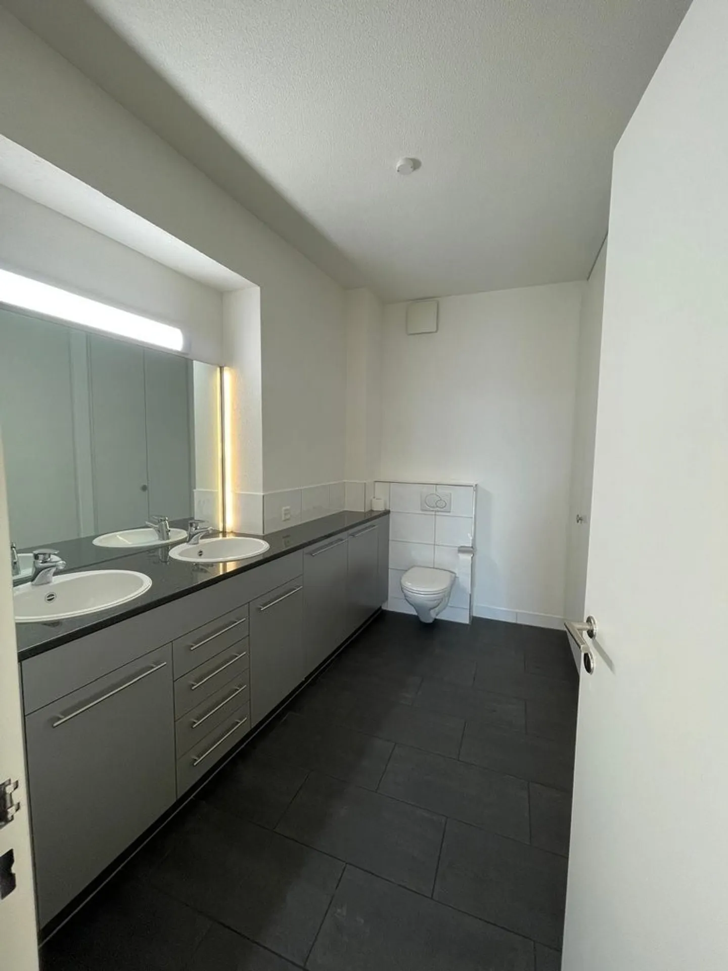 Appartamento 4.5 stanze appena ristrutturato in affitto - Foto 6 di 7