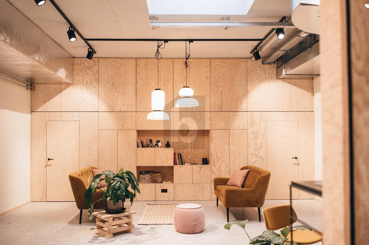 Ufficio Privato Arredato in Spazio di Coworking - Foto 1 di 4