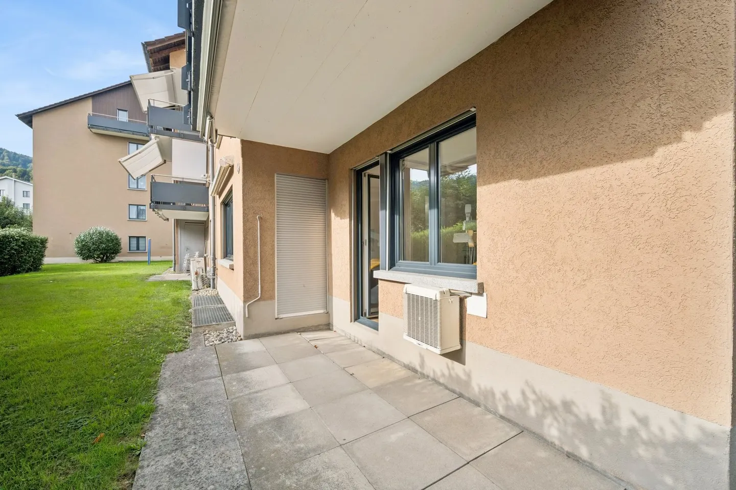 Spazio pratico/commerciale attraente di 112m2 disponibile dal 1 aprile 2027 a Malters - Foto 10 di 11