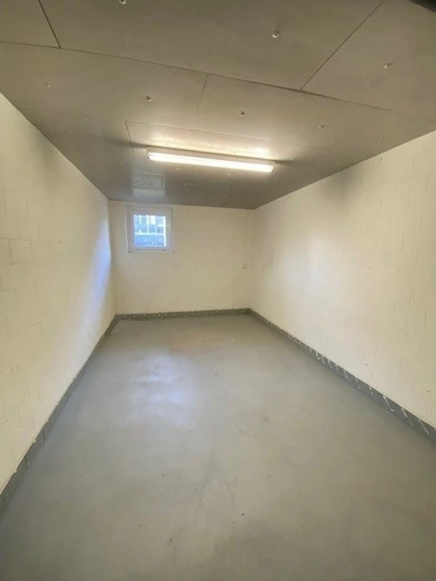 Salle de bricolage à louer à Bülach - Photo 2 sur 2