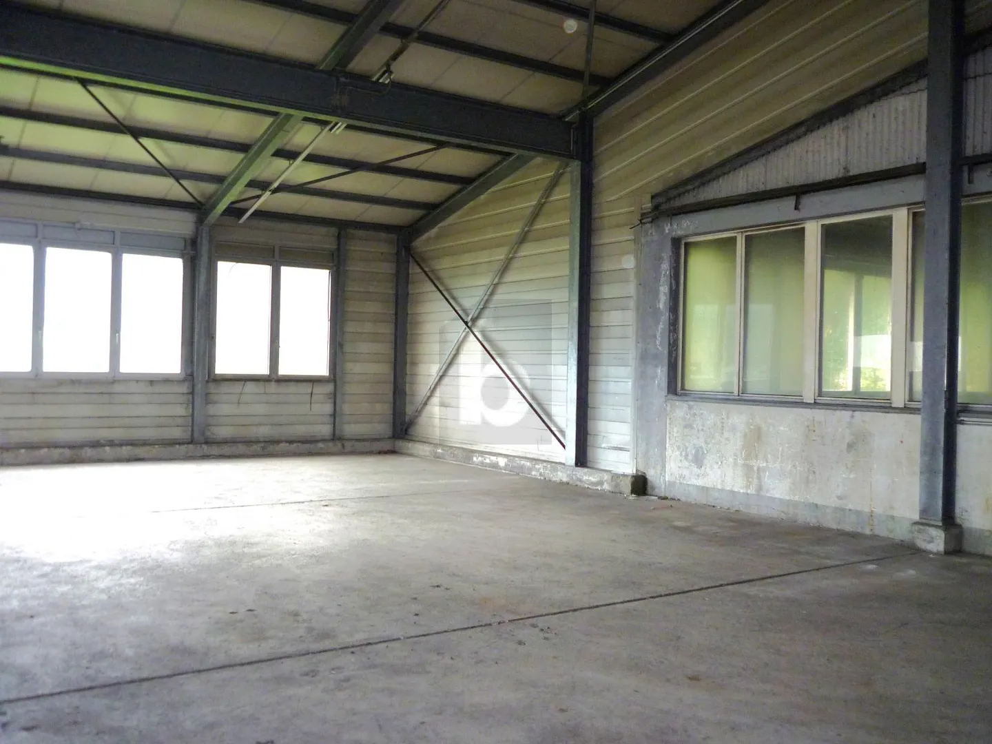 SEHR GERÄUMIG UND PRAKTISCH (4) - Foto 4 von 6