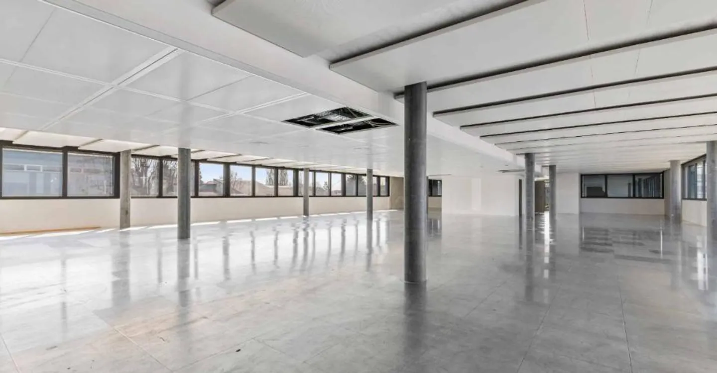 ARCenter – 492 m² halb eingerichtete Büros in Vernier - Foto 3 von 13