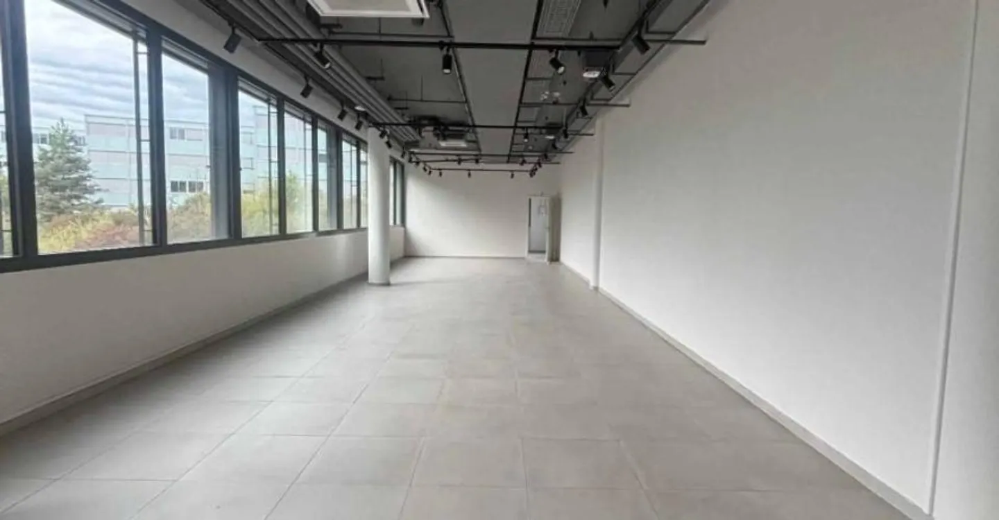 ARCenter – 111 m² Handelsarkade - Foto 2 von 5
