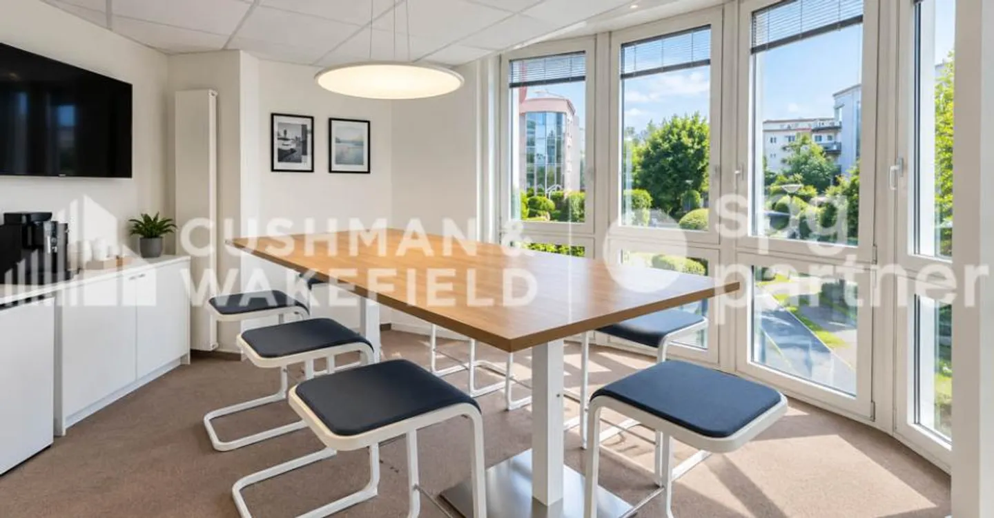 Helle Plug&Play-Büros von 293 m², mit Parkplätzen & Lager - Fontaine 2 - Foto 3 von 8
