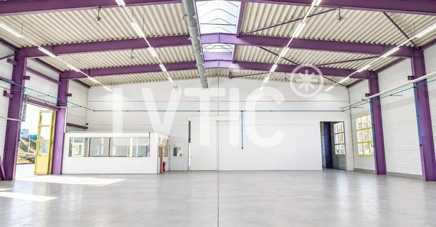 Laboratorio, deposito, uffici di 636 m2 in affitto a Romont - Foto 5 di 9
