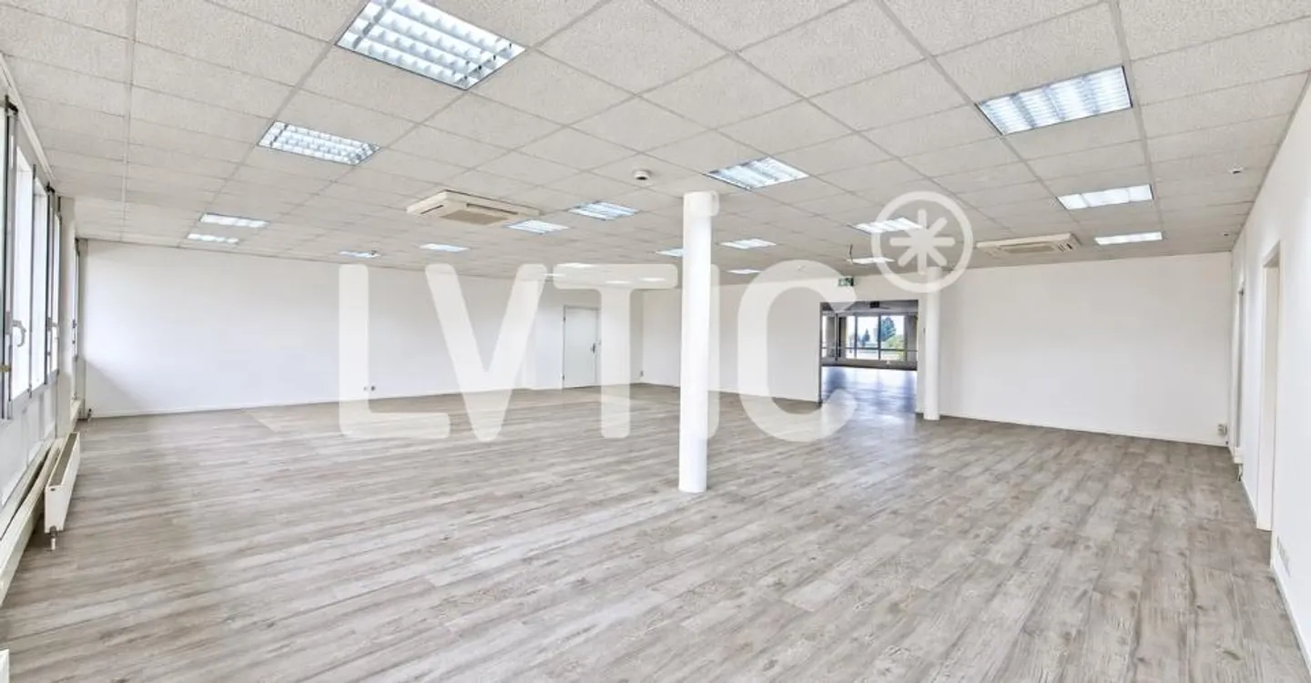 ESCLUSIVITÀ - Locali di 640 m2 divisibili in affitto a Crissier - Foto 11 di 13
