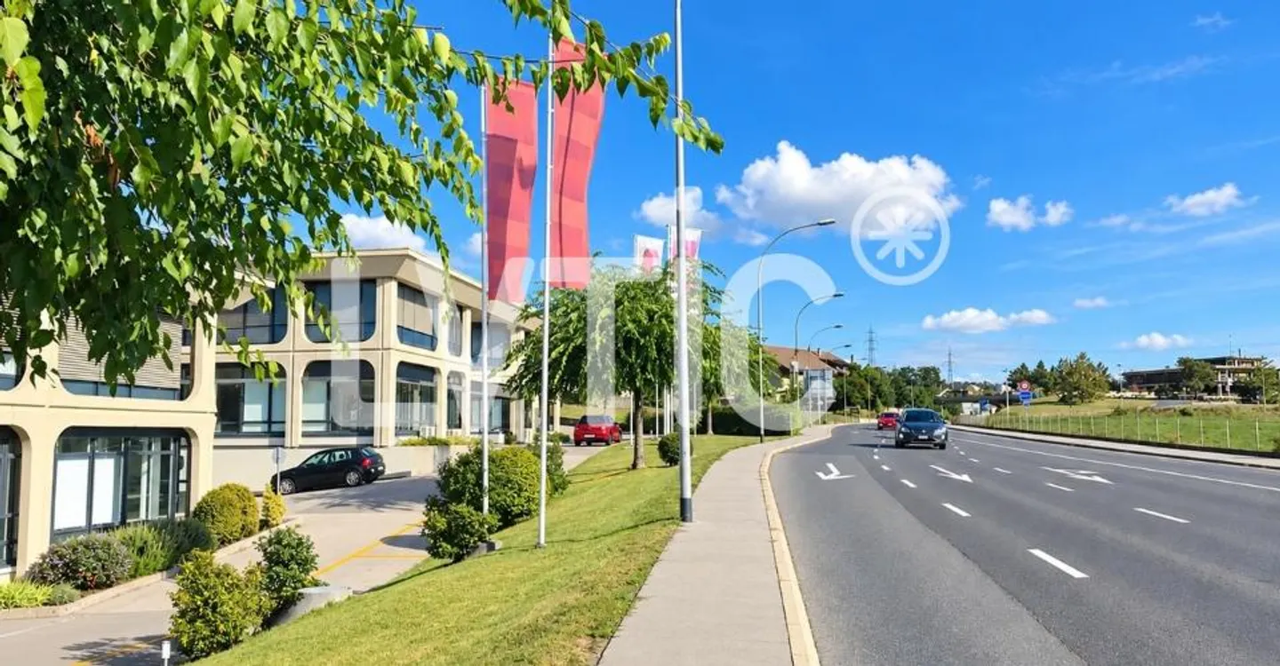 ESCLUSIVITÀ - Locali di 640 m2 divisibili in affitto a Crissier - Foto 1 di 13