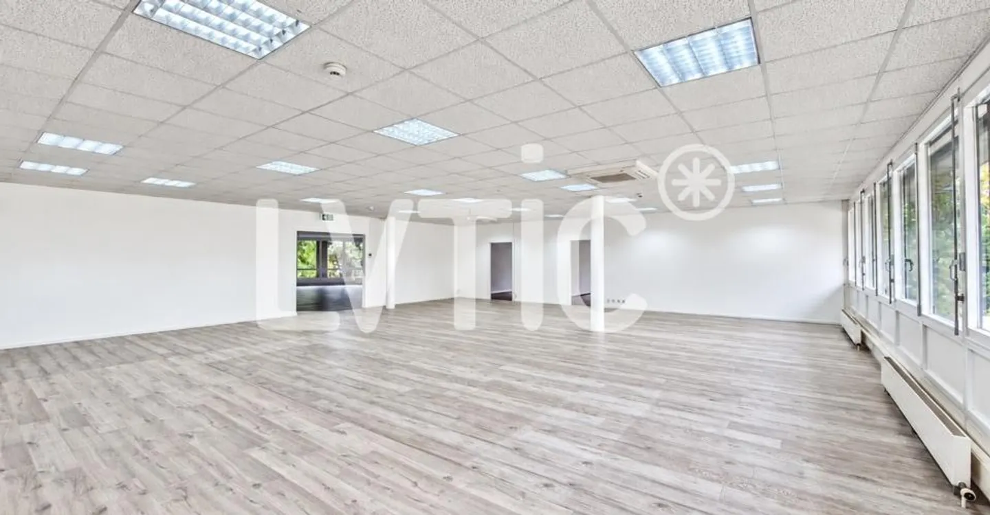 ESCLUSIVITÀ - Locali di 640 m2 divisibili in affitto a Crissier - Foto 10 di 13