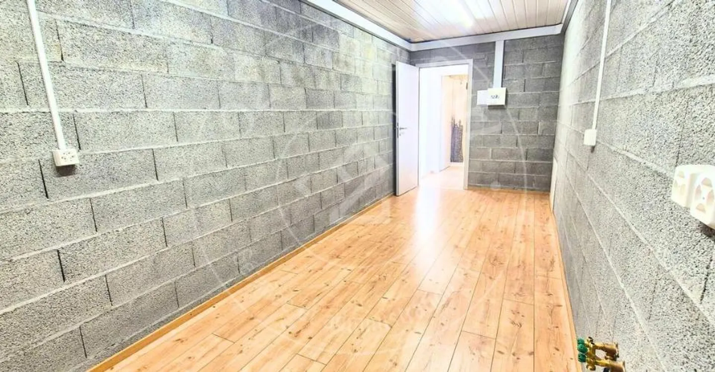 Espace Commercial à Ursy - Photo 7 sur 9